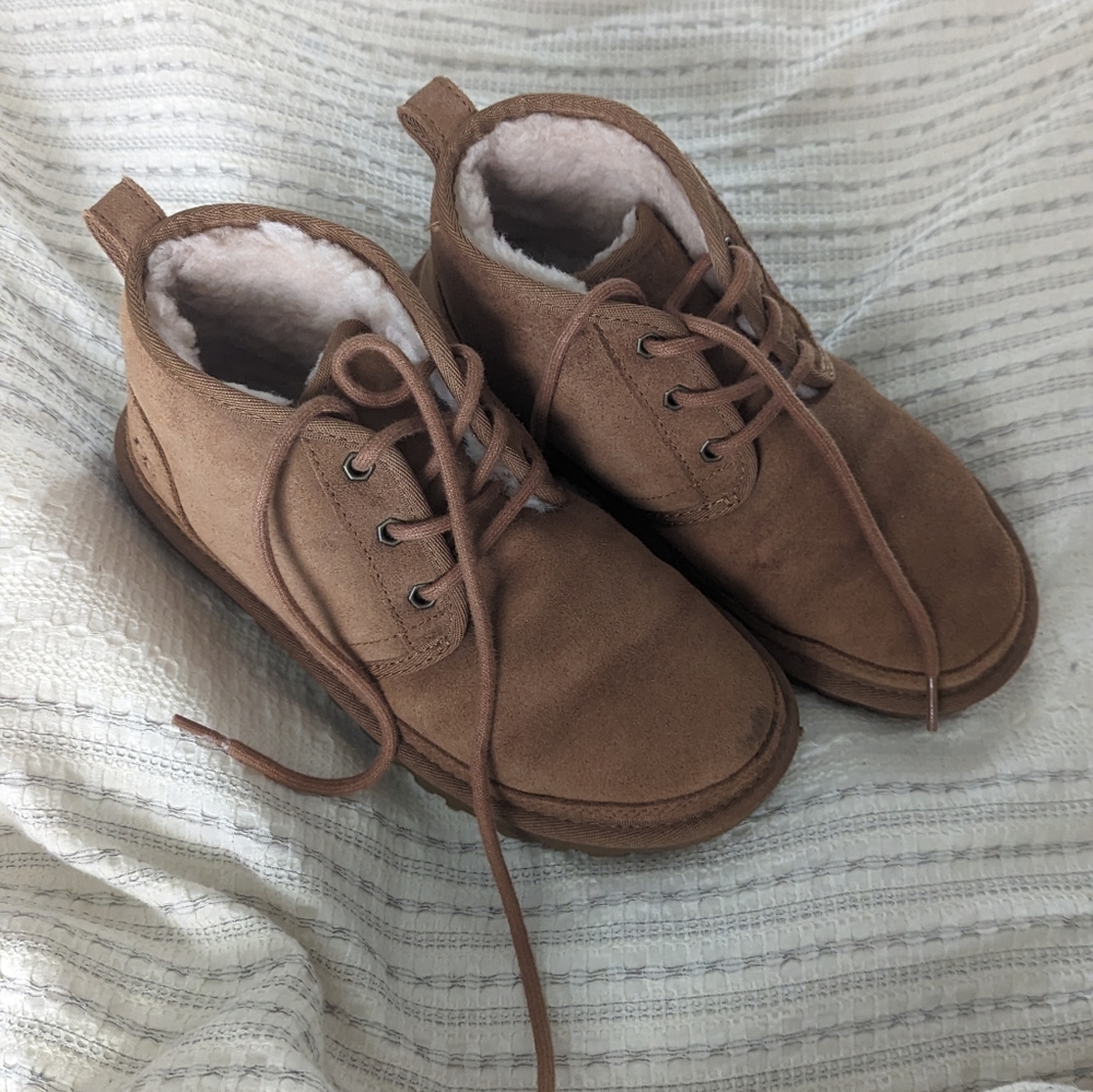 Ugg neumels